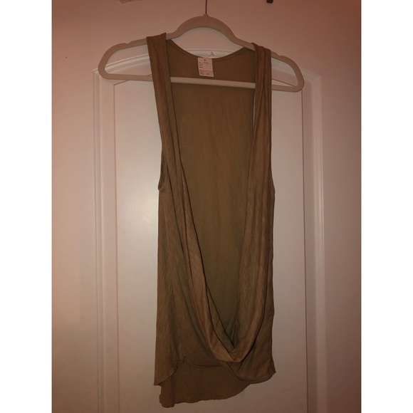 Tops - Tan tank top